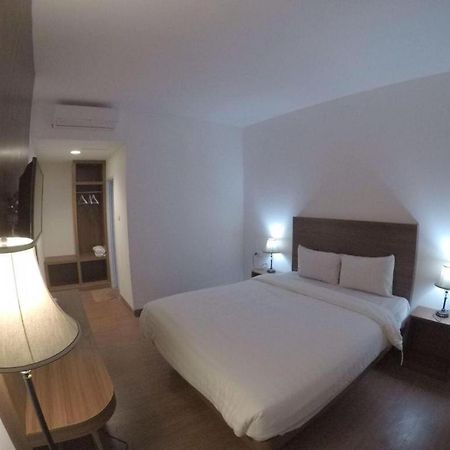 Satria Wisata Hotel Pare-Pare Exterior photo