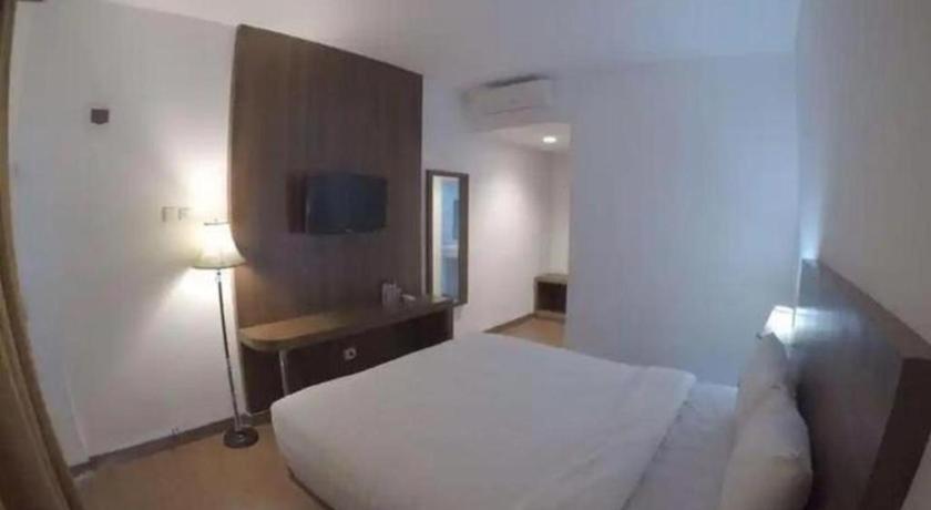 Satria Wisata Hotel Pare-Pare Exterior photo